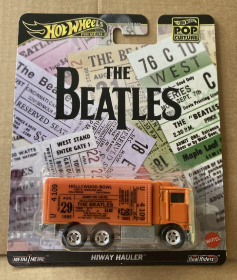 HOT WHEELS DIECAST - The Beatles Hiway Hauler - Orange