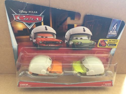 DISNEY CARS DIECAST - Grem and Acer with Helmet