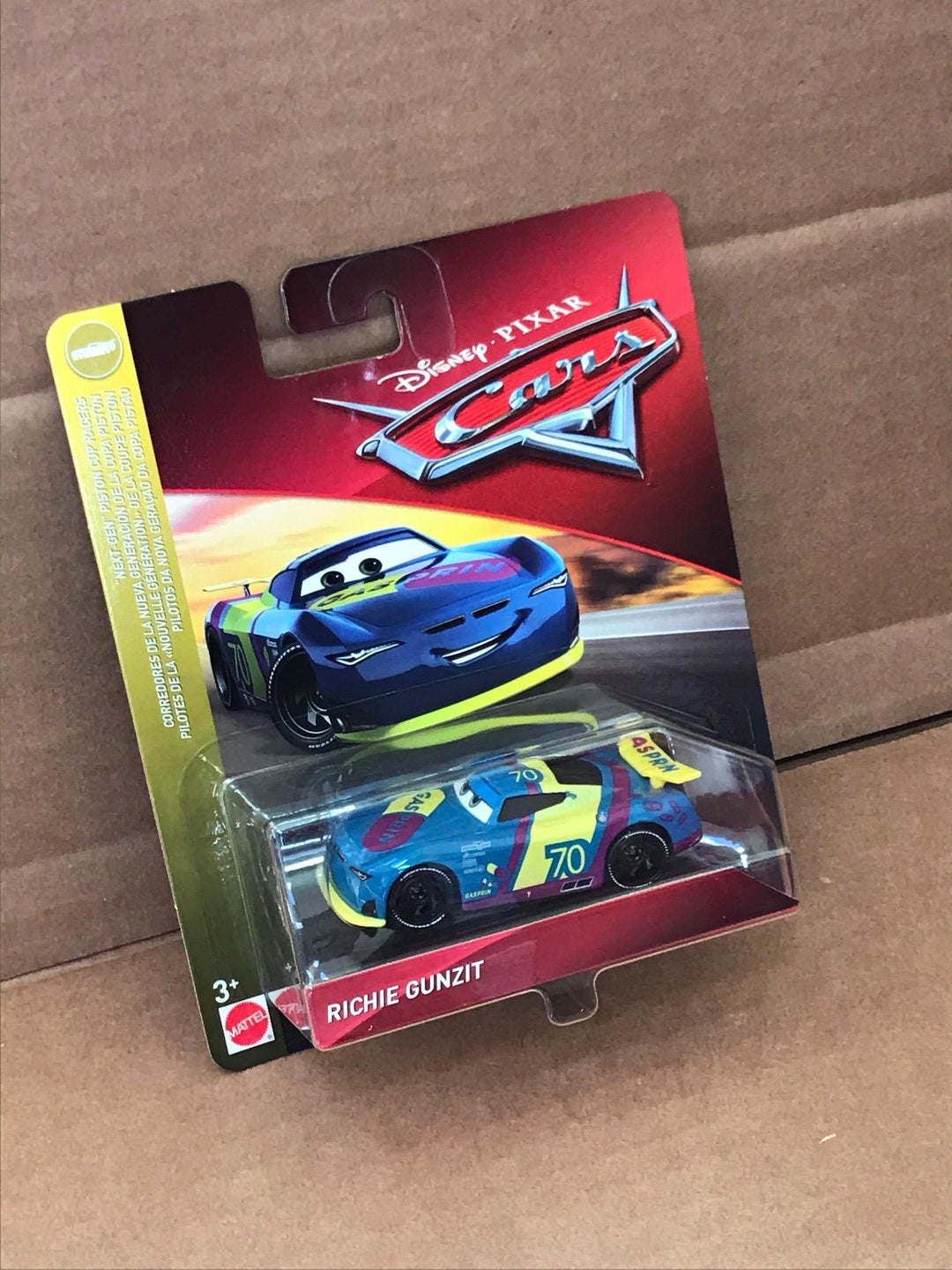 DISNEY CARS 3 DIECAST - Richie Gunzit Next Gen Gasprin – Gemdans