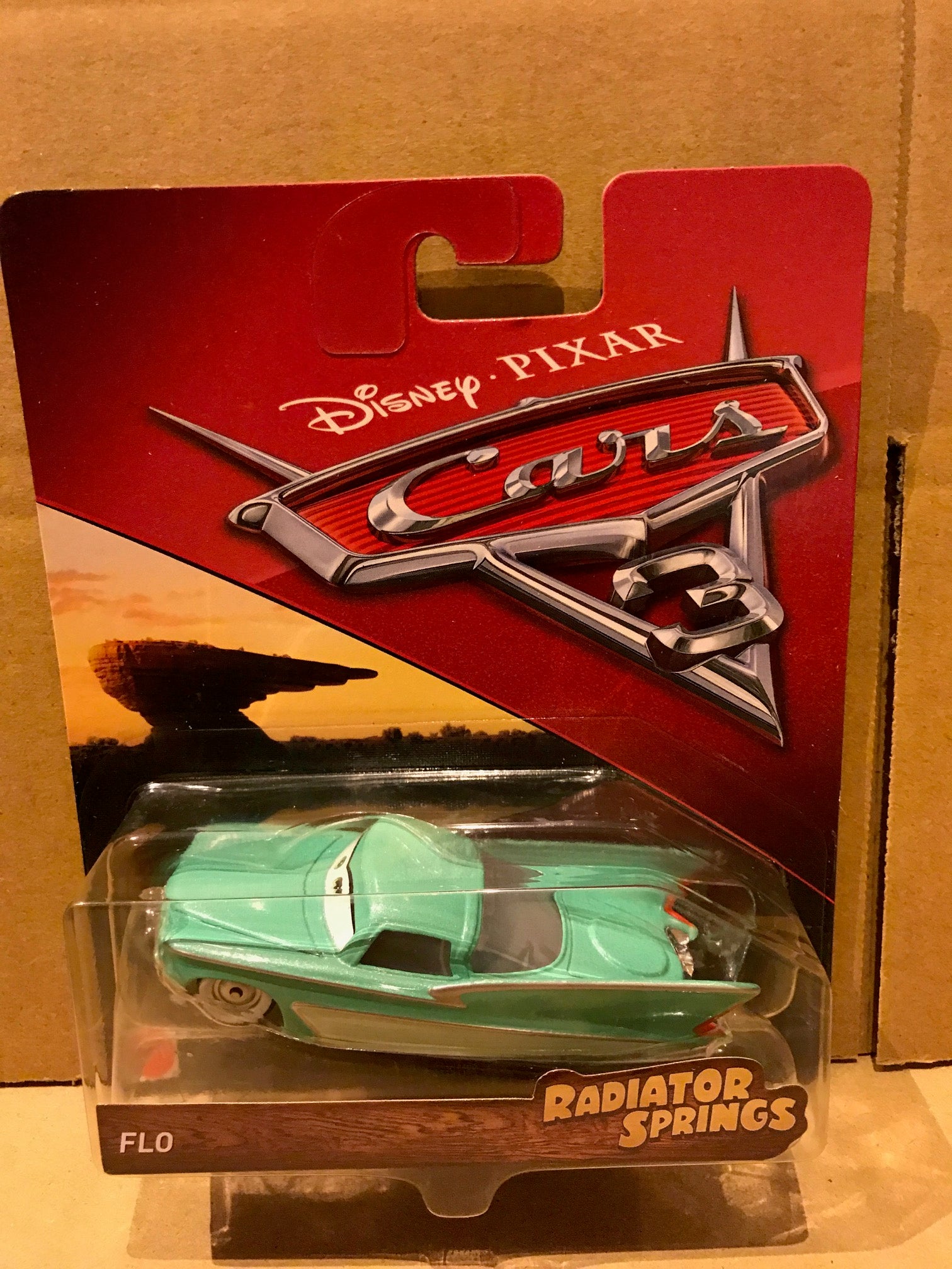 DISNEY CARS DIECAST - Radiator Springs Classic Flo