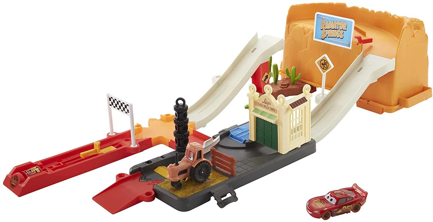 DISNEY CARS - Race and Go Playset