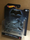 HOT WHEELS DIECAST - Batman v Superman Batmobile